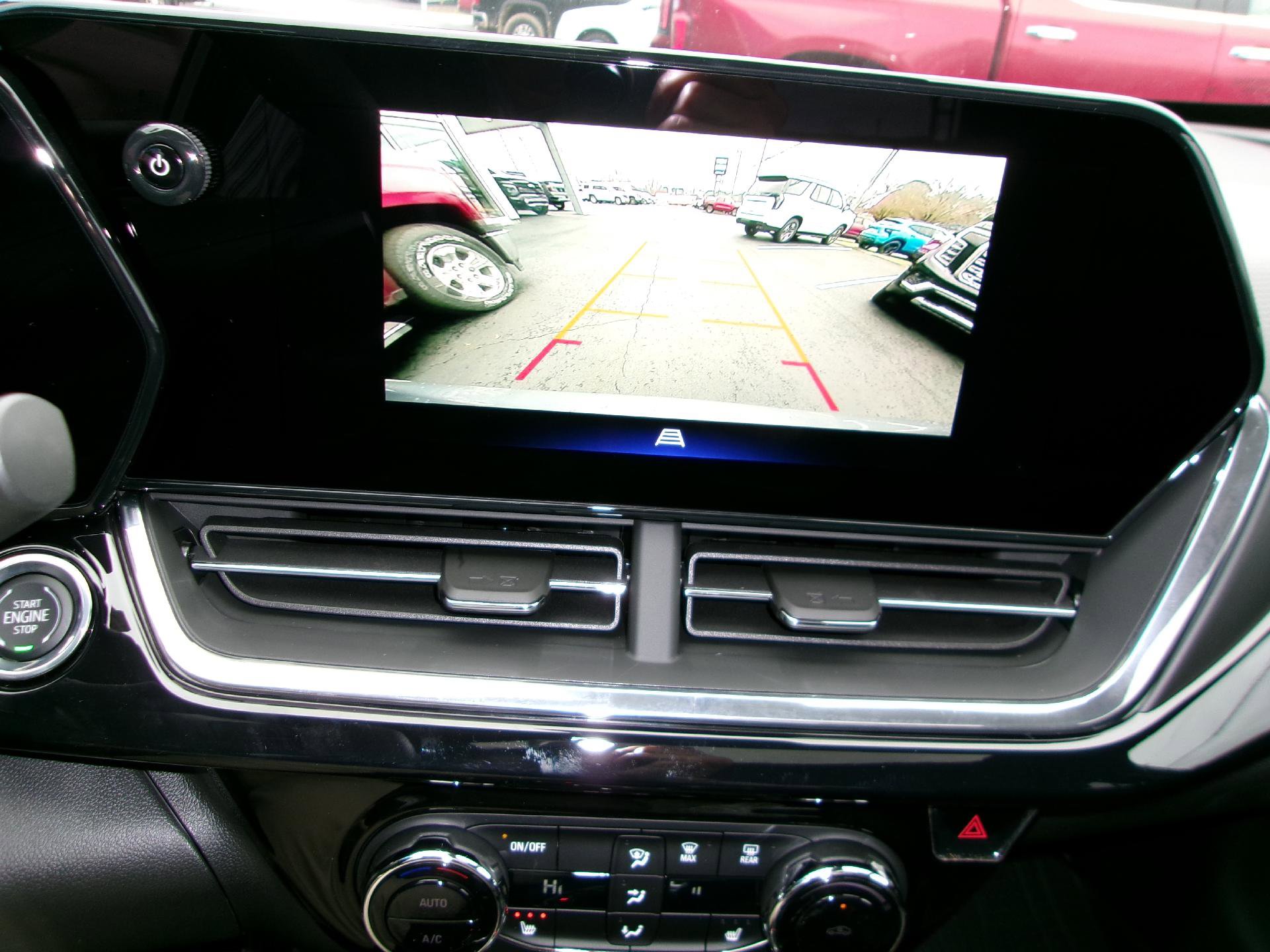 New 2026 Chevrolet Trax RS w/ Sunroof Package image 19