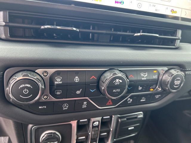 New 2026 Jeep Wrangler Unlimited Sahara image 24