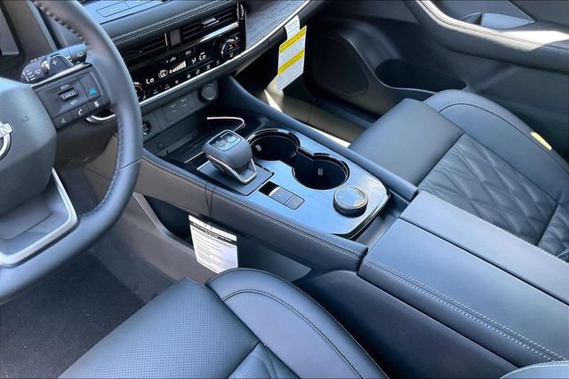 New 2026 Nissan Rogue Platinum w/ Platinum Premium Package AWD/4WD image 6