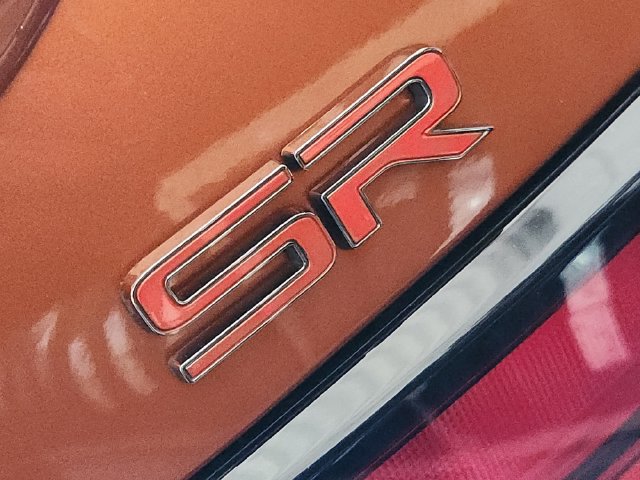 Used 2025 Nissan Sentra SR FWD image 9