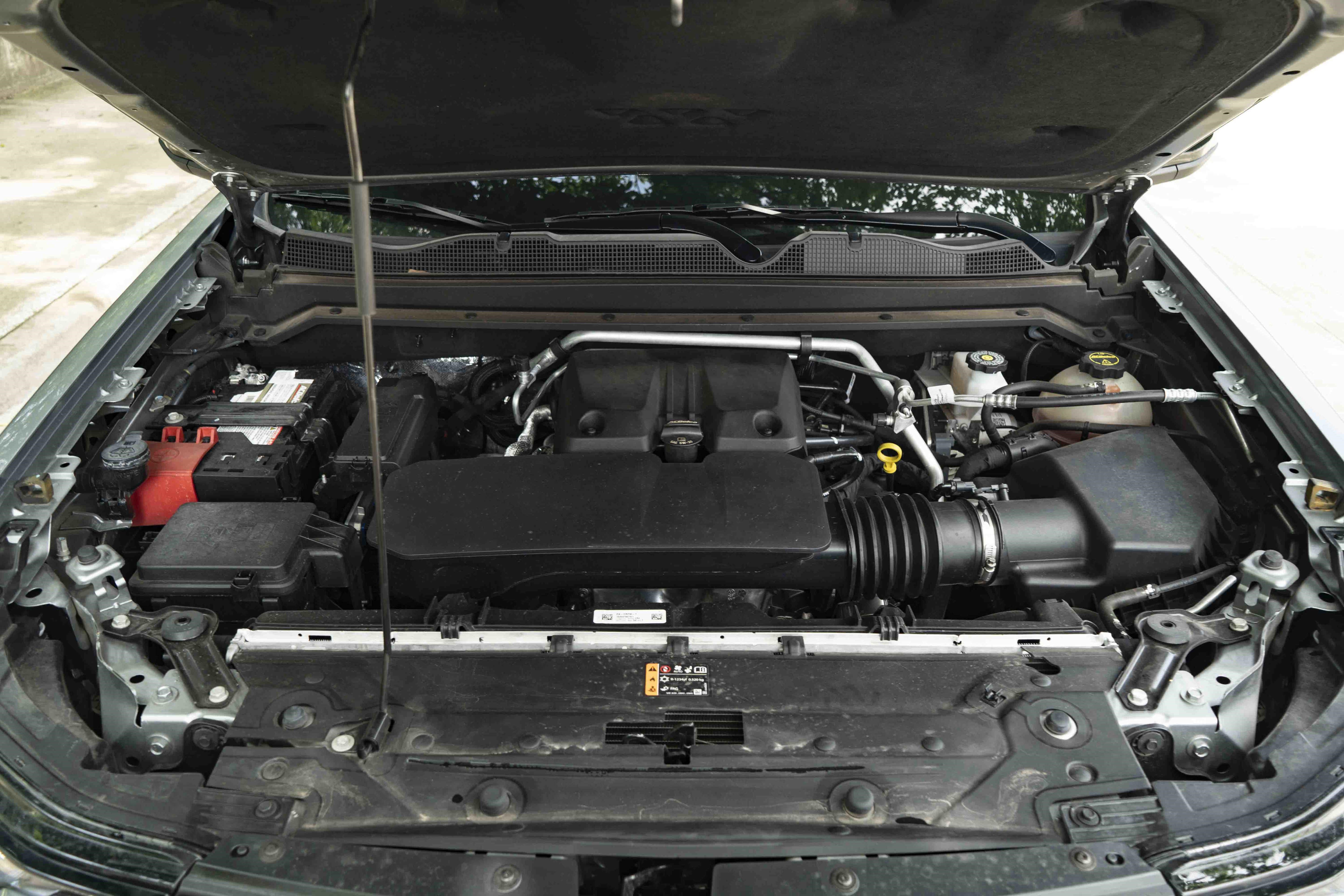 Used 2024 Chevrolet Colorado ZR2 AWD/4WD image 42