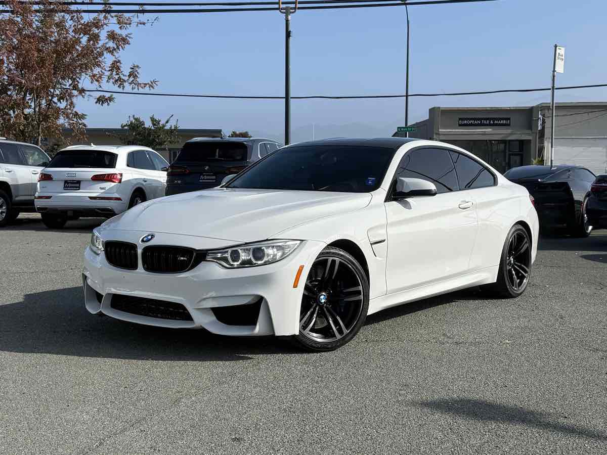 Used 2016 BMW M4 Coupe image 3