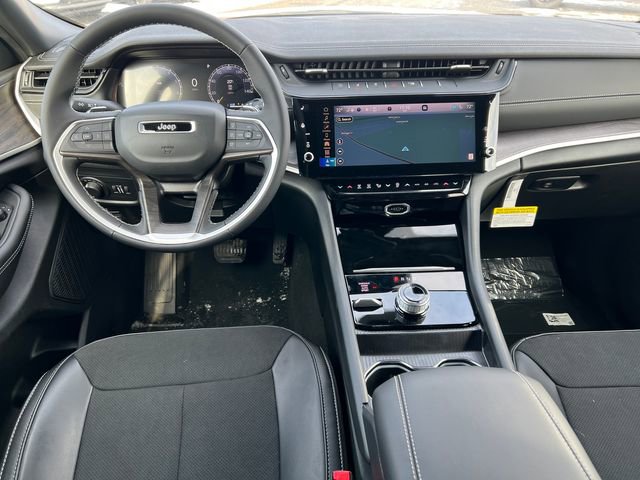 New 2026 Jeep Grand Cherokee Altitude image 3