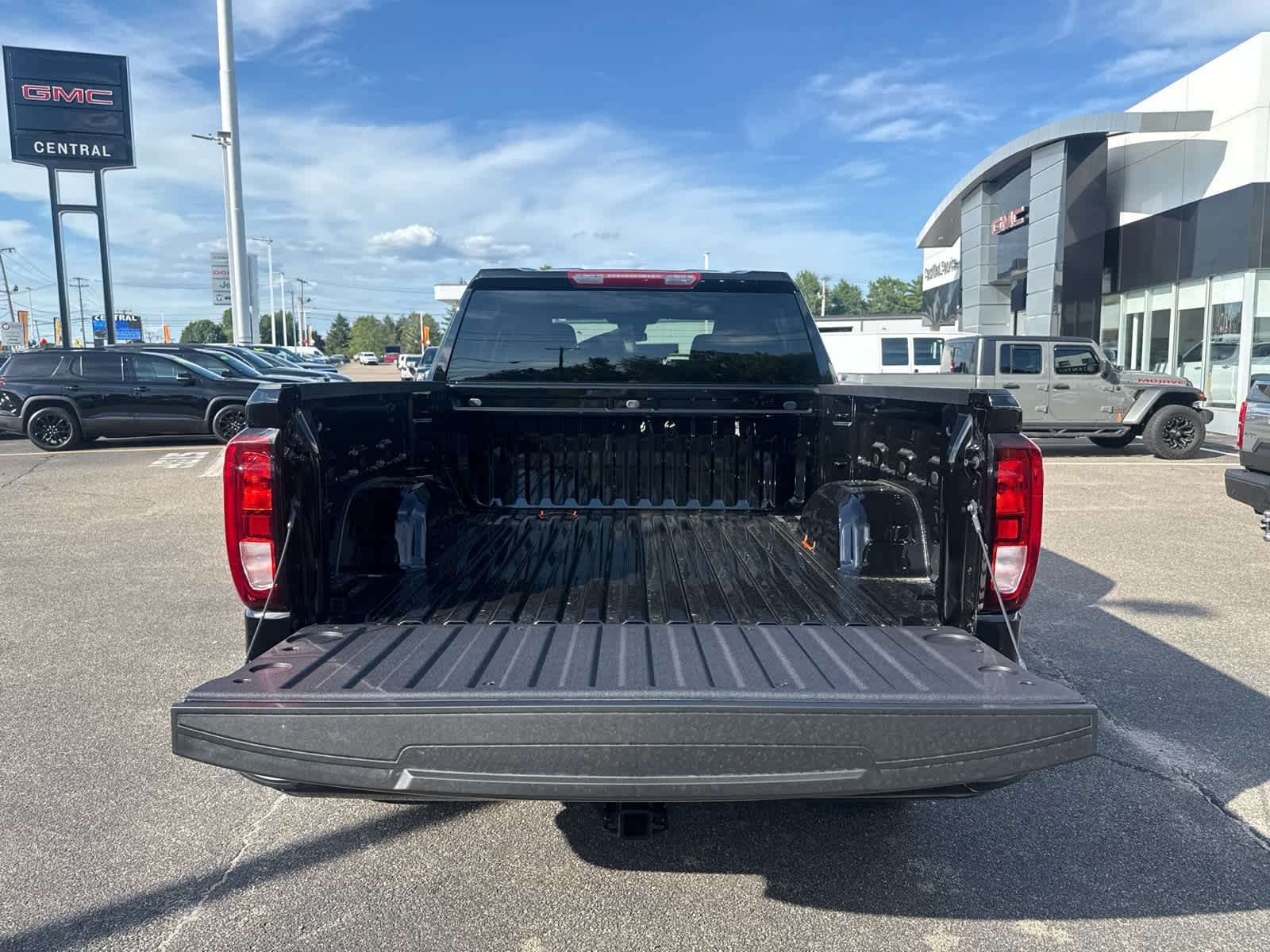 New 2026 GMC Sierra 1500 Elevation AWD/4WD image 10