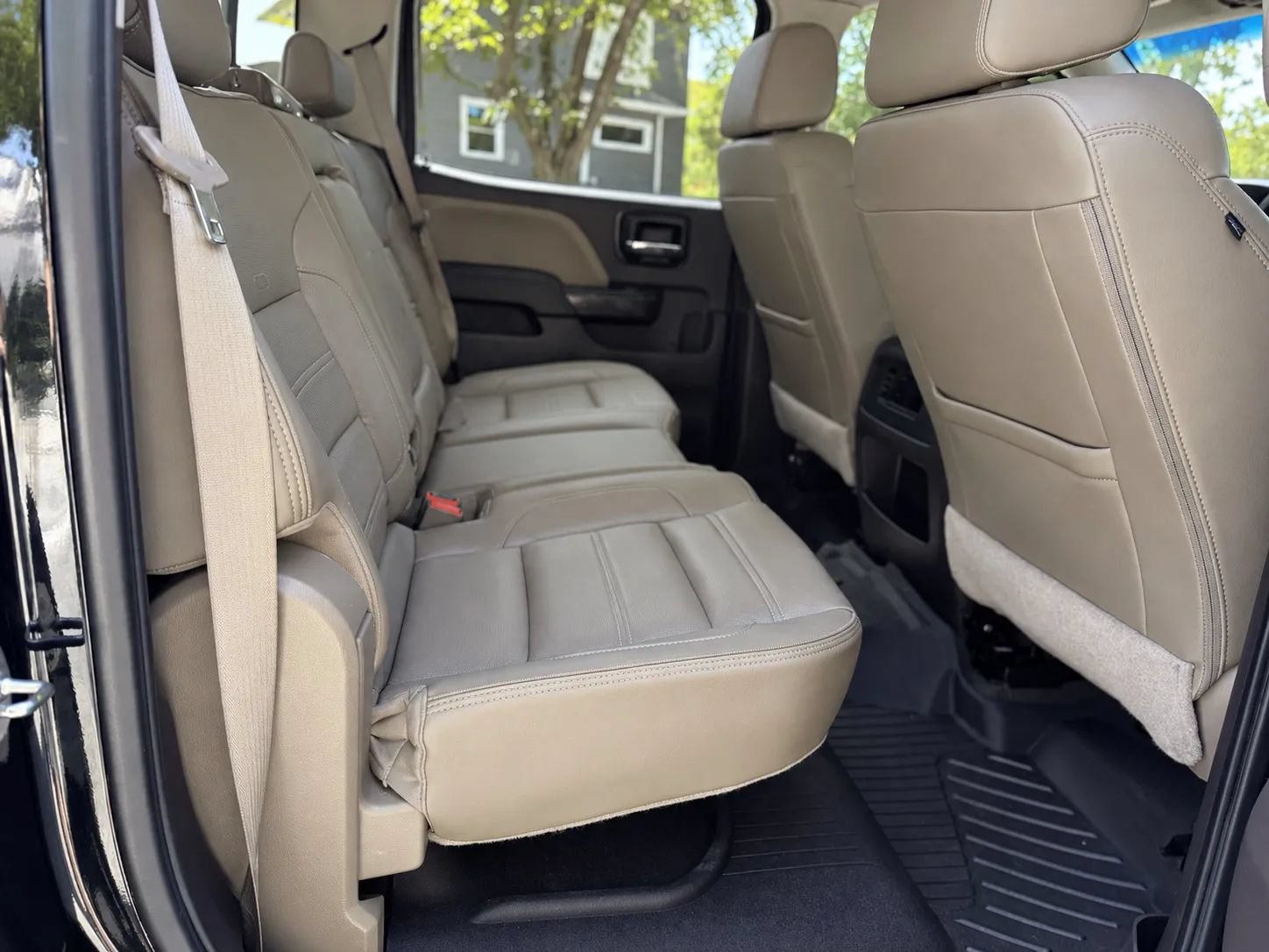 Used 2016 GMC Sierra 2500 Denali w/ Duramax Plus Package AWD/4WD image 12