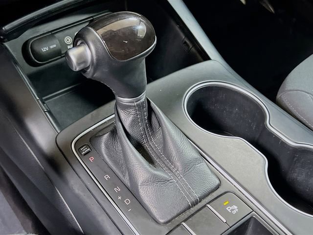 Used 2017 Kia Sorento LX w/ LX Convenience Package image 16