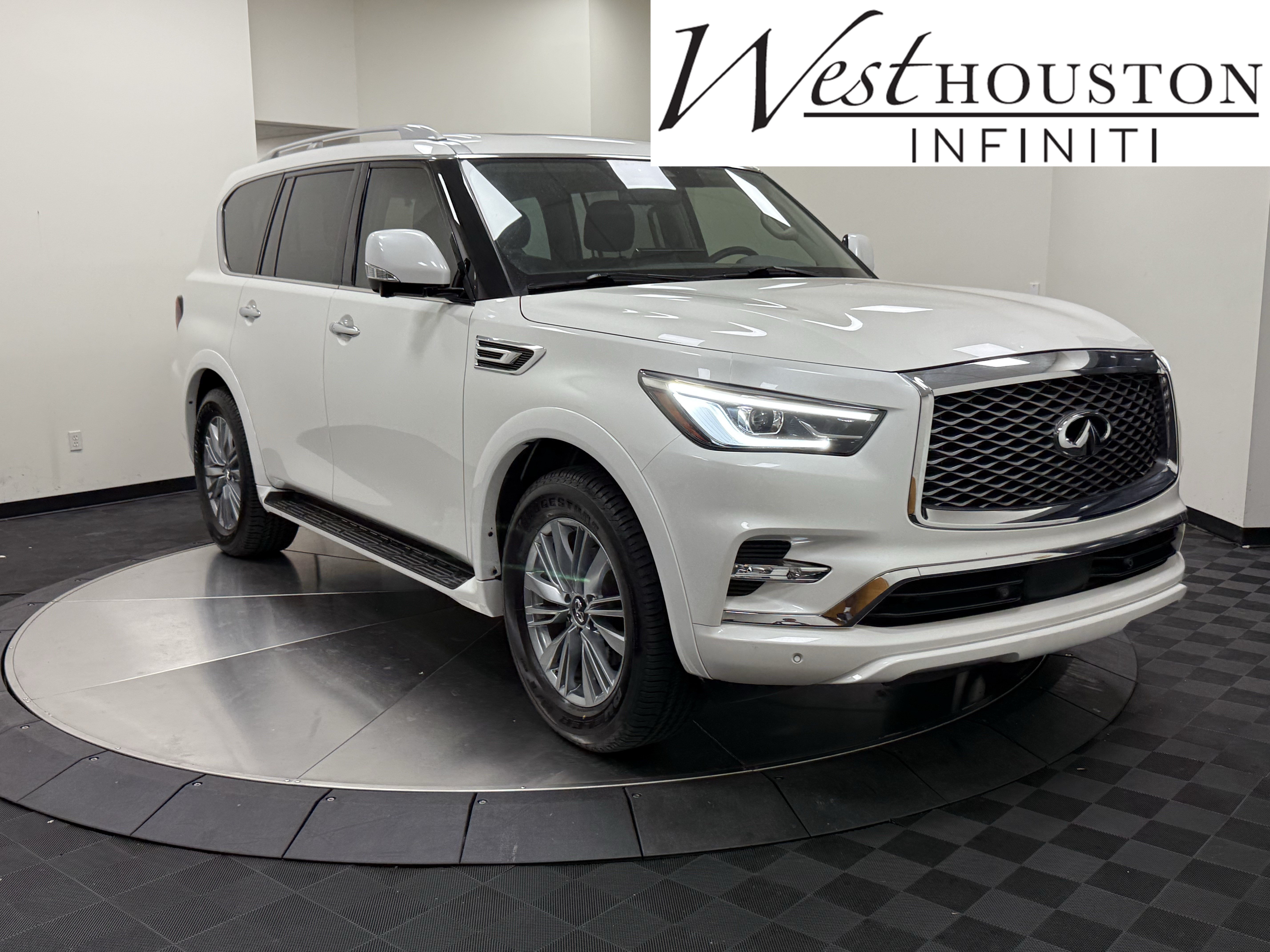 Certified 2023 INFINITI QX80 Luxe w/ Cargo Package RWD image 1