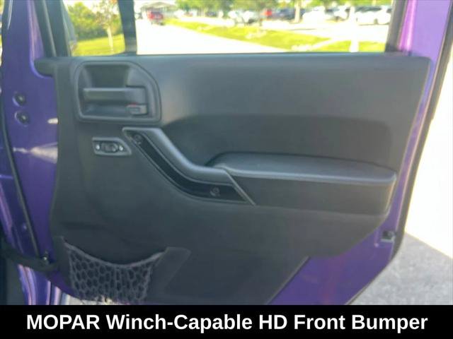 Certified 2016 Jeep Wrangler Unlimited Sahara AWD/4WD image 13