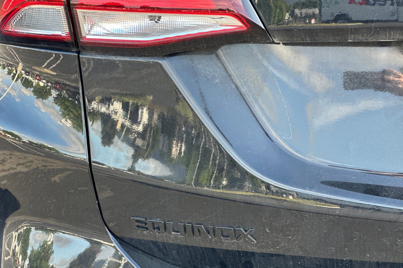 Used 2023 Chevrolet Equinox RS FWD image 49