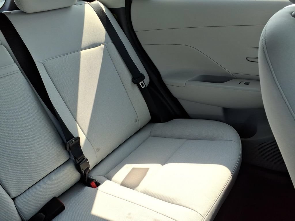 Used 2025 Hyundai Kona SEL FWD image 18