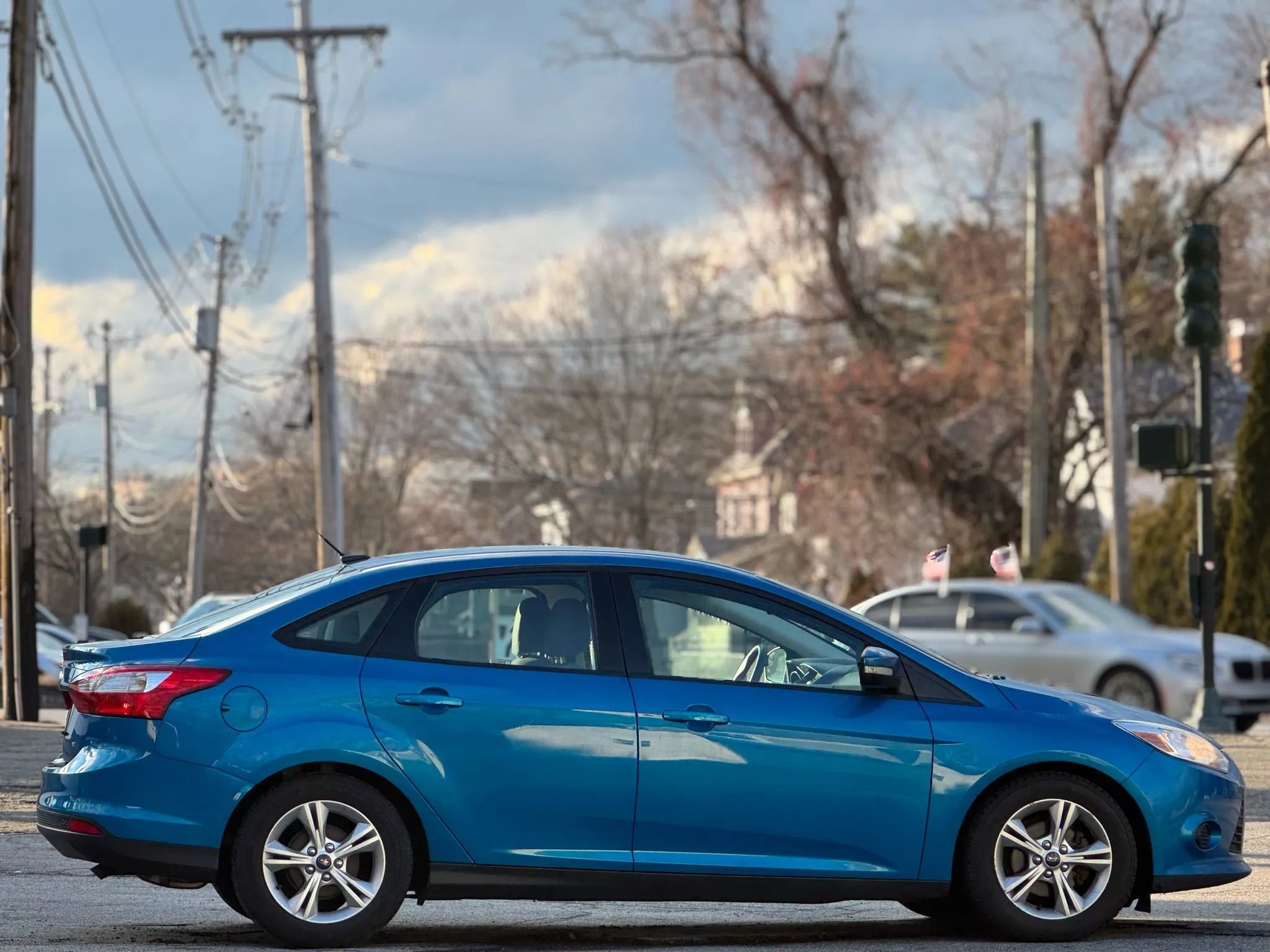 Used 2014 Ford Focus SE w/ SE Winter Package image 8