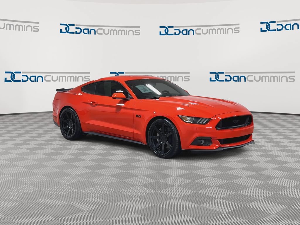 Used 2015 Ford Mustang GT Premium w/ Equipment Group 401A RWD image 2