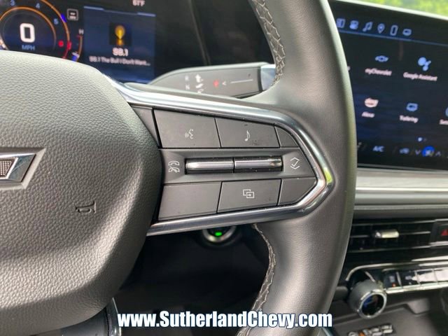 Used 2025 Chevrolet Suburban Z71 AWD/4WD image 21