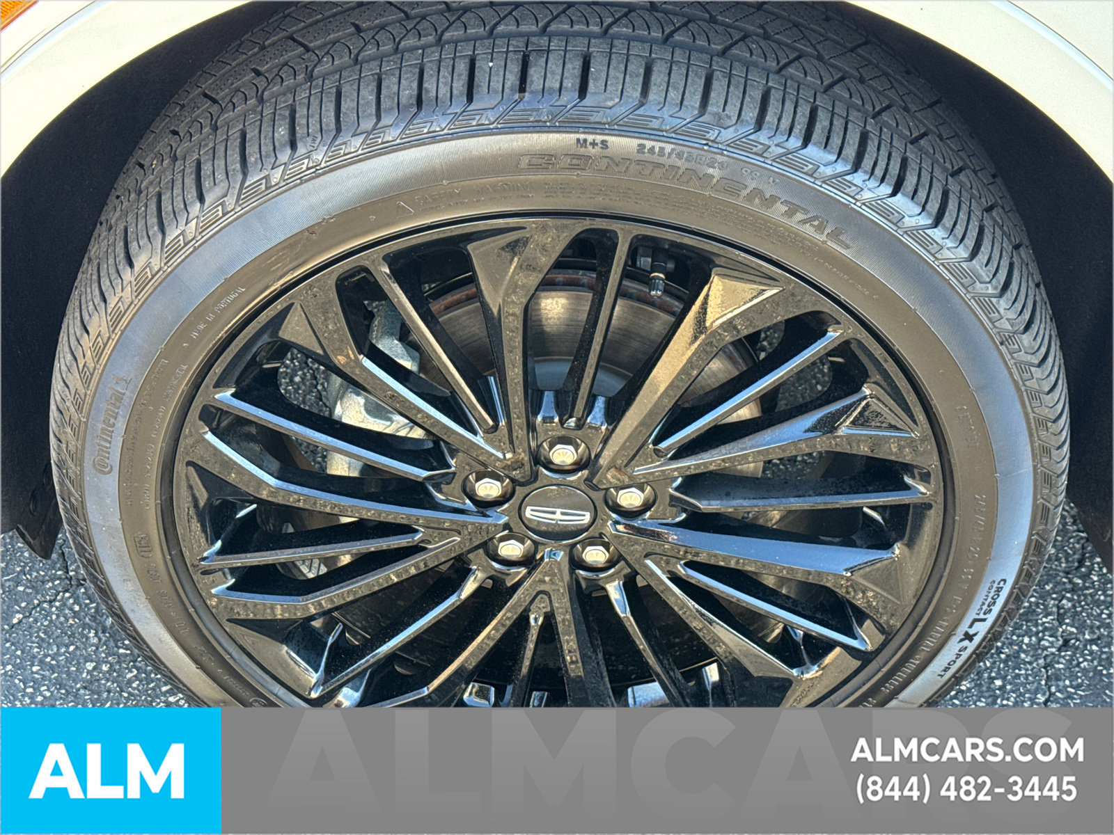 Used 2024 Lincoln Corsair Reserve w/ Jet Appearance Package AWD/4WD image 14