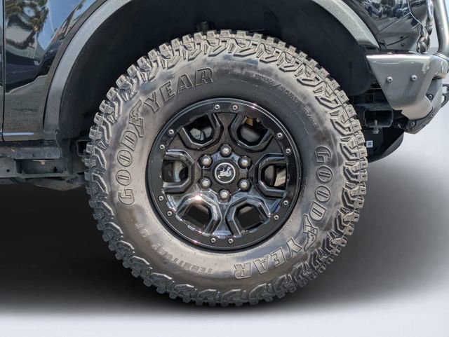 Used 2022 Ford Bronco Wildtrak image 10