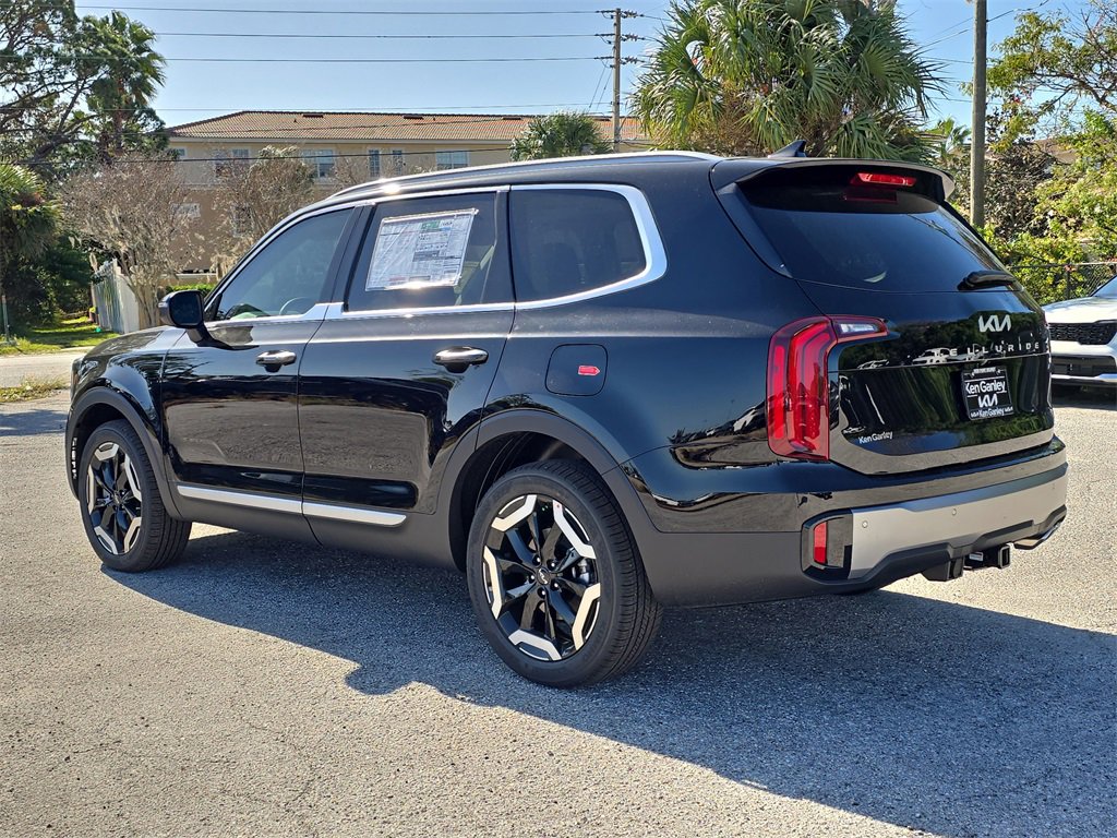 New 2025 Kia Telluride S image 6