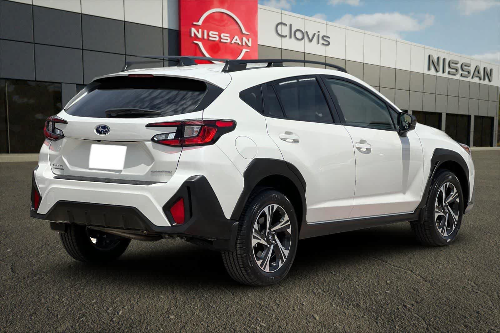 Used 2024 Subaru Crosstrek 2.0i Premium w/ Popular Package #3 AWD/4WD image 3