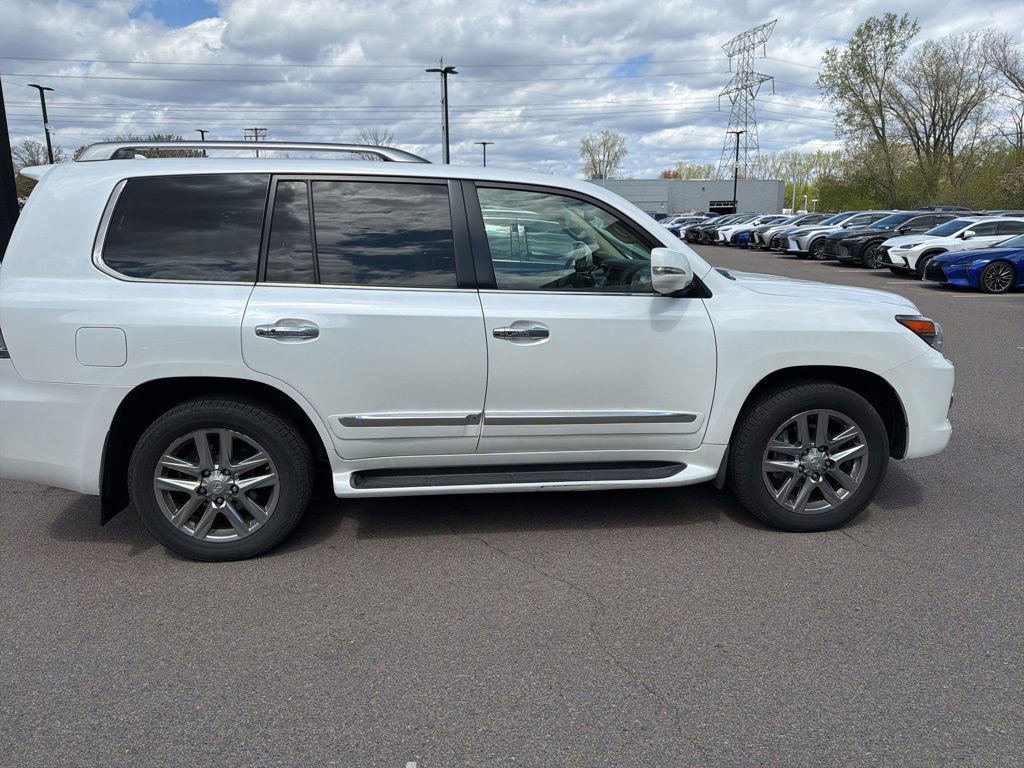 Used 2014 Lexus LX 570 4WD image 15