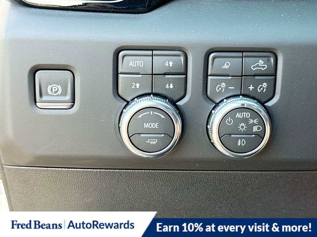 New 2026 GMC Sierra 2500 AT4 w/ Technology Package AWD/4WD image 11