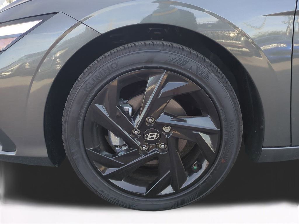 New 2026 Hyundai Elantra Sport image 11
