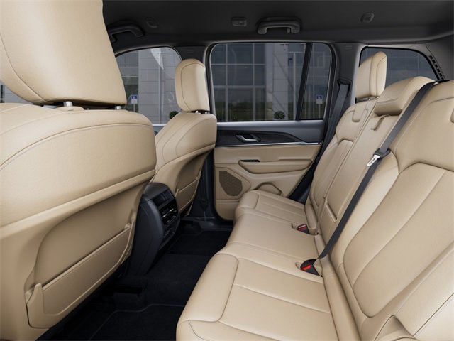 New 2025 Jeep Grand Cherokee Limited image 23
