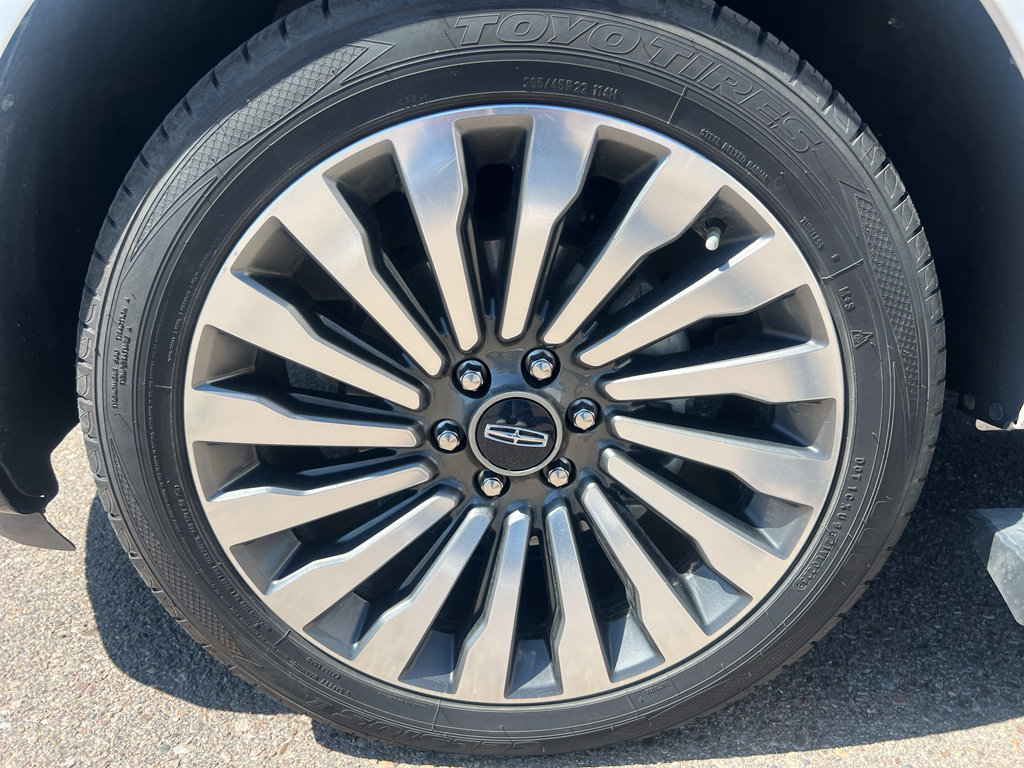Used 2019 Lincoln Navigator Reserve w/ Cargo Package AWD/4WD image 20