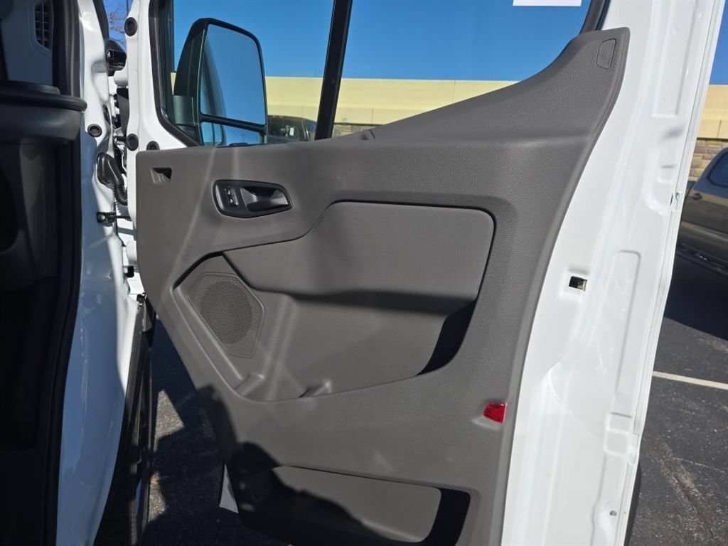 New 2026 Ford Transit 150 Low Roof RWD image 15