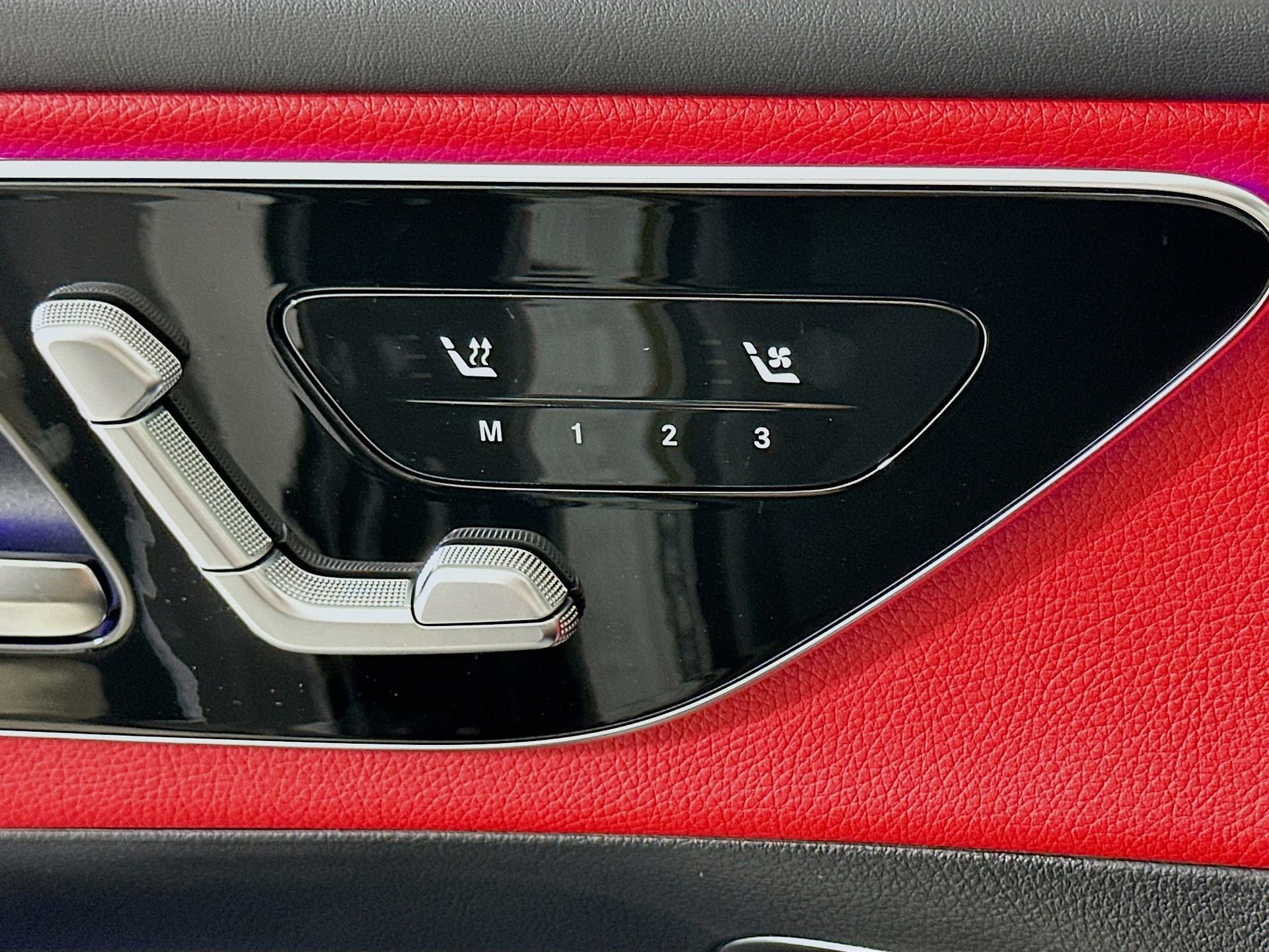 New 2026 Mercedes-Benz GLC 43 AMG 4MATIC image 22