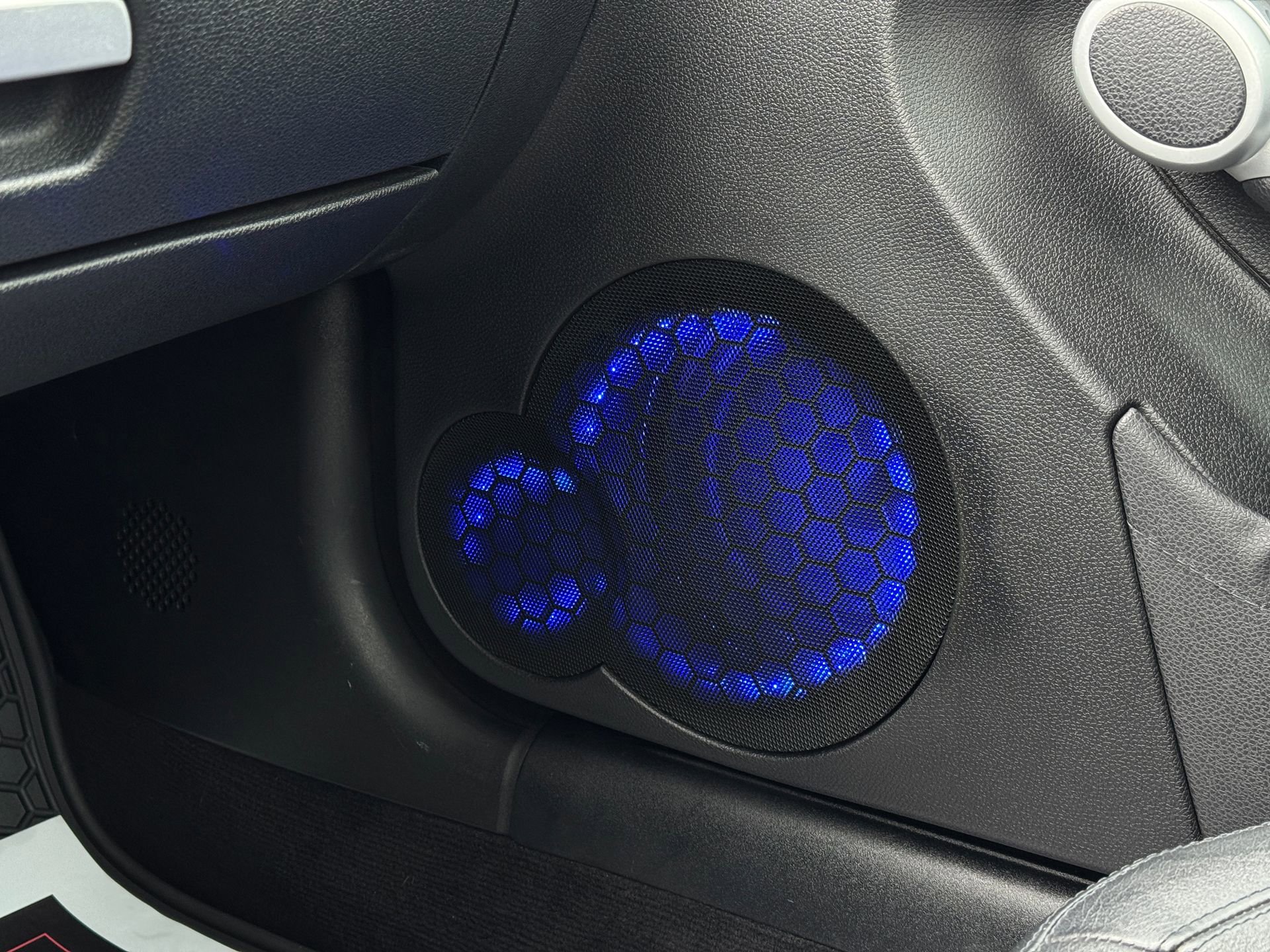 Used 2008 Mercedes-Benz SLK 350 image 29