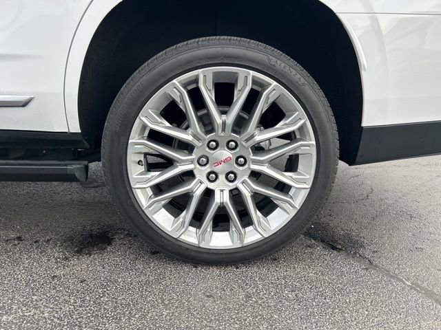 Used 2026 GMC Yukon Denali w/ Denali Reserve Package image 11