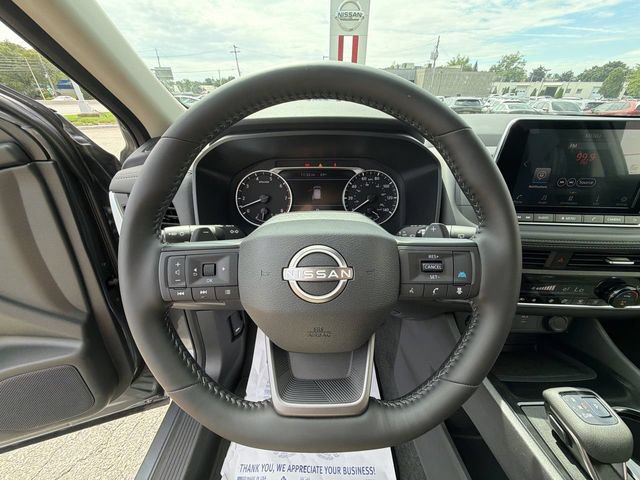 Certified 2026 Nissan Rogue SV w/ Cold Weather Package AWD/4WD image 18