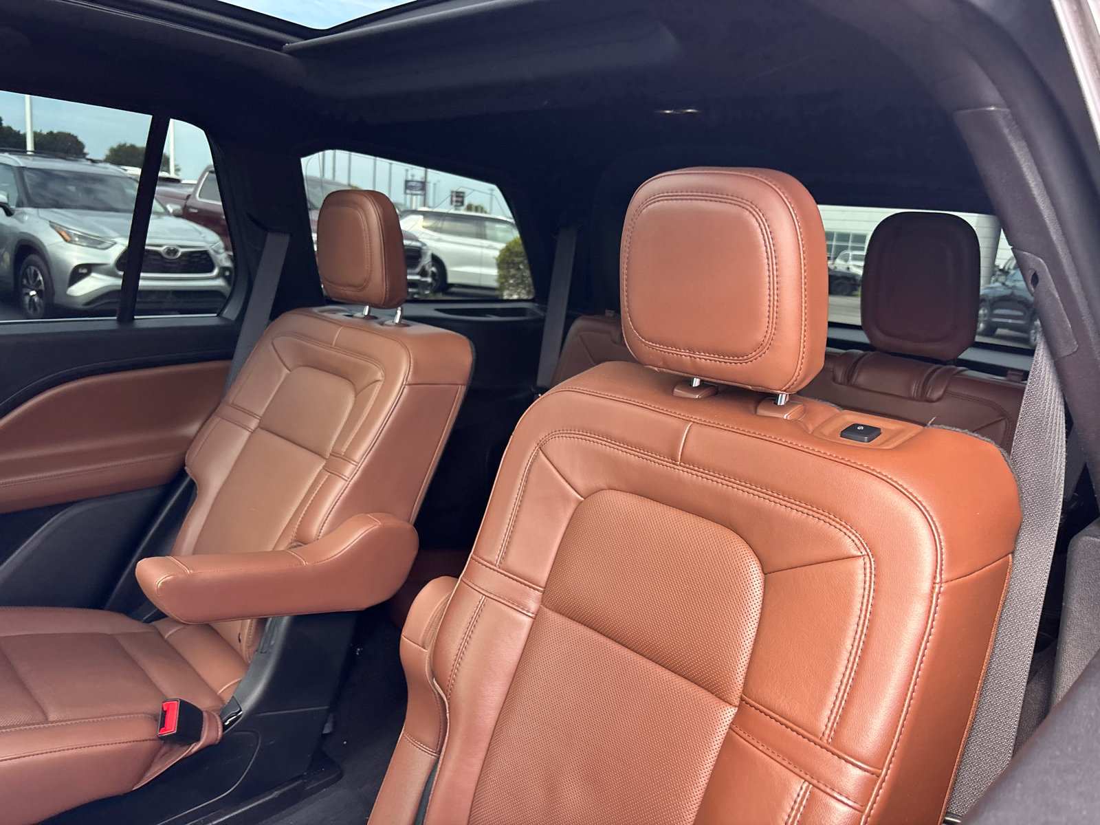 Certified 2023 Lincoln Aviator Reserve w/ Equipment Group 201A AWD/4WD image 25
