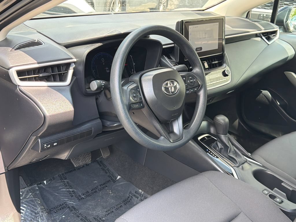Used 2026 Toyota Corolla LE FWD image 19