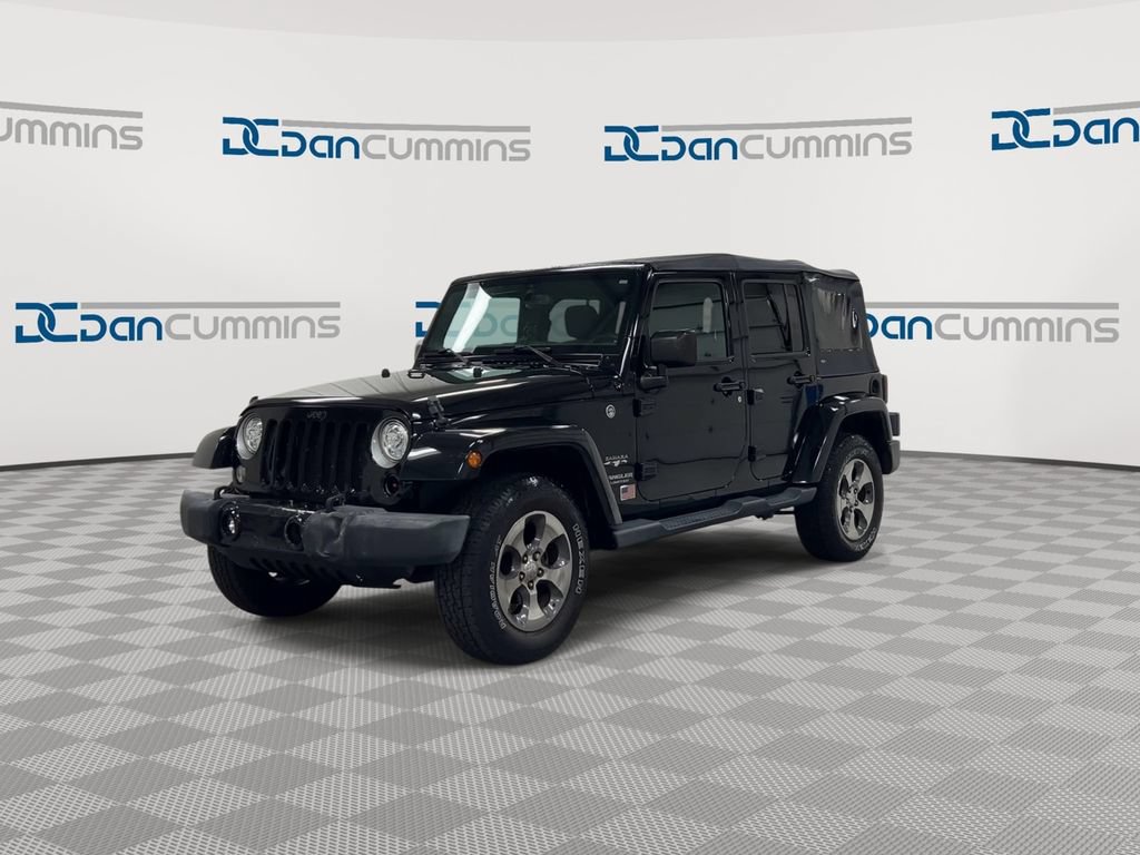 Used 2017 Jeep Wrangler Unlimited Sahara AWD/4WD image 4