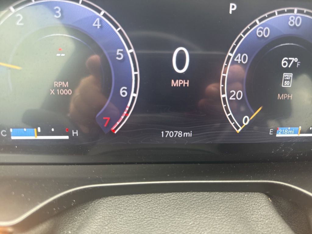 Used 2025 Jeep Grand Cherokee Summit image 16