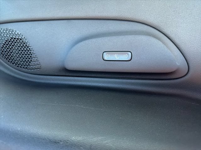 Used 2022 Chrysler Pacifica Pinnacle FWD image 53
