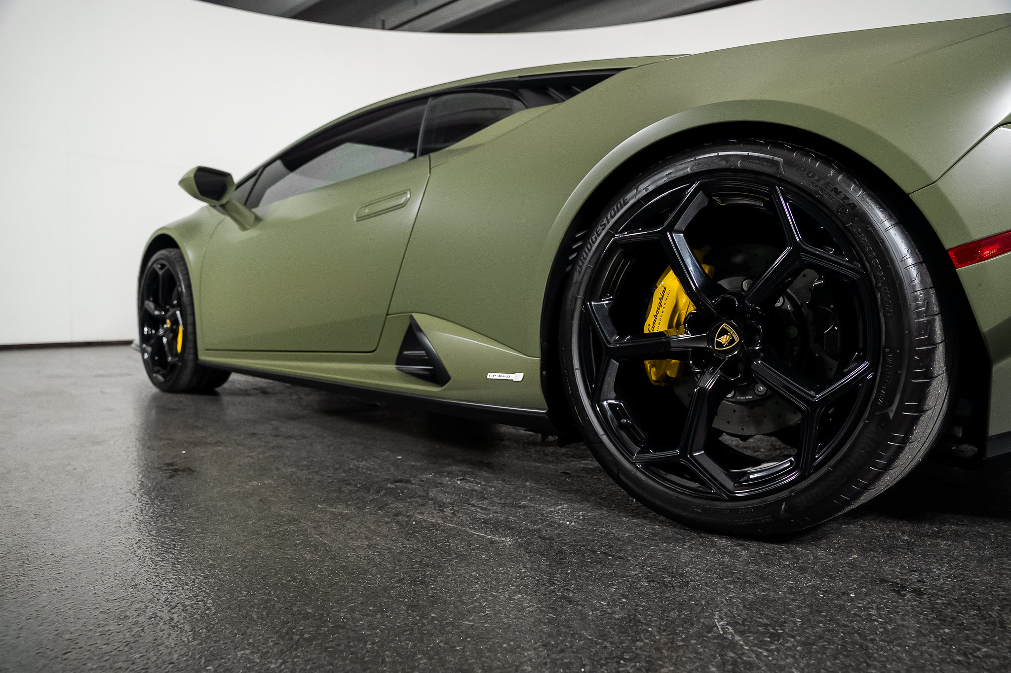 Used 2023 Lamborghini Huracan Tecnica RWD image 20