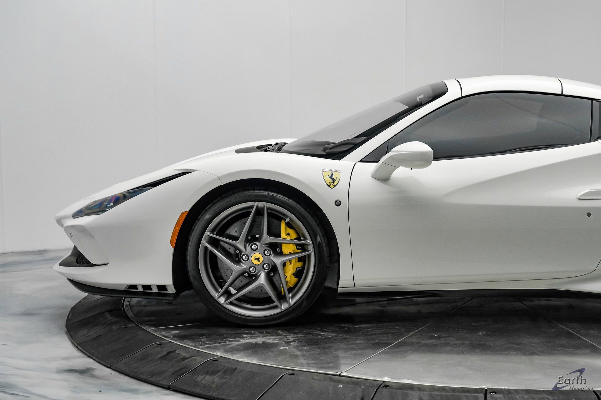 Used 2022 Ferrari F8 Tributo image 14