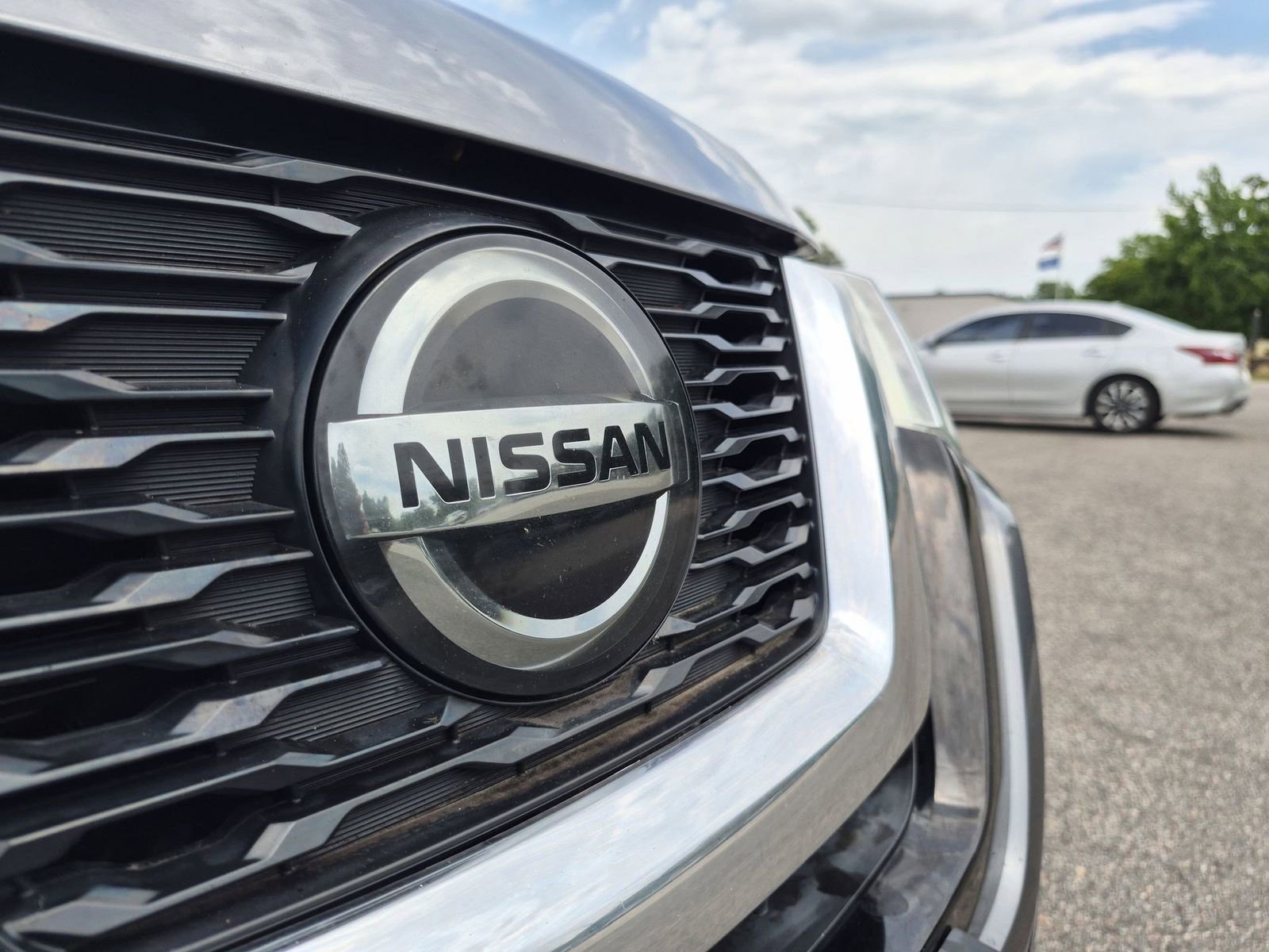 Used 2020 Nissan Rogue SV FWD image 31