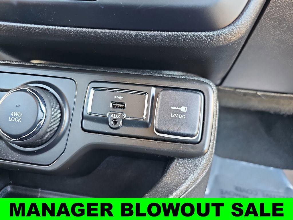 Used 2021 Jeep Renegade Sport w/ Sport Appearance Group AWD/4WD image 23