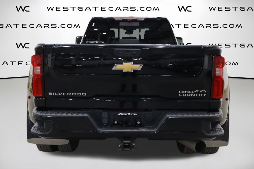 Used 2024 Chevrolet Silverado 3500 High Country w/ High Country Premium Package AWD/4WD image 4