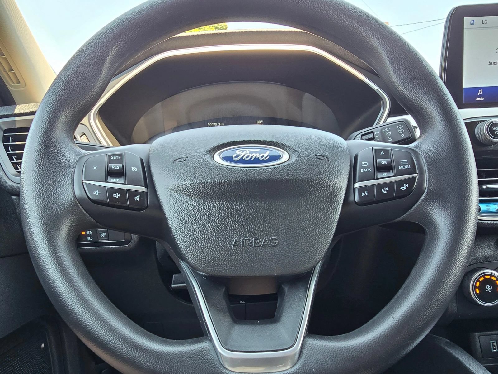 Used 2020 Ford Escape SE FWD image 25