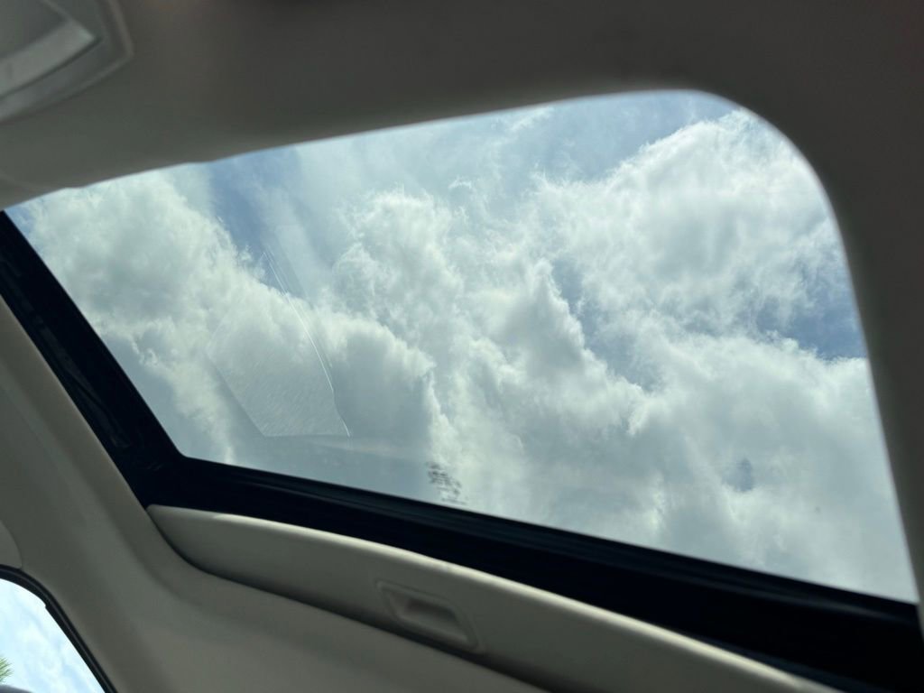 Used 2017 Ford Focus Titanium image 8