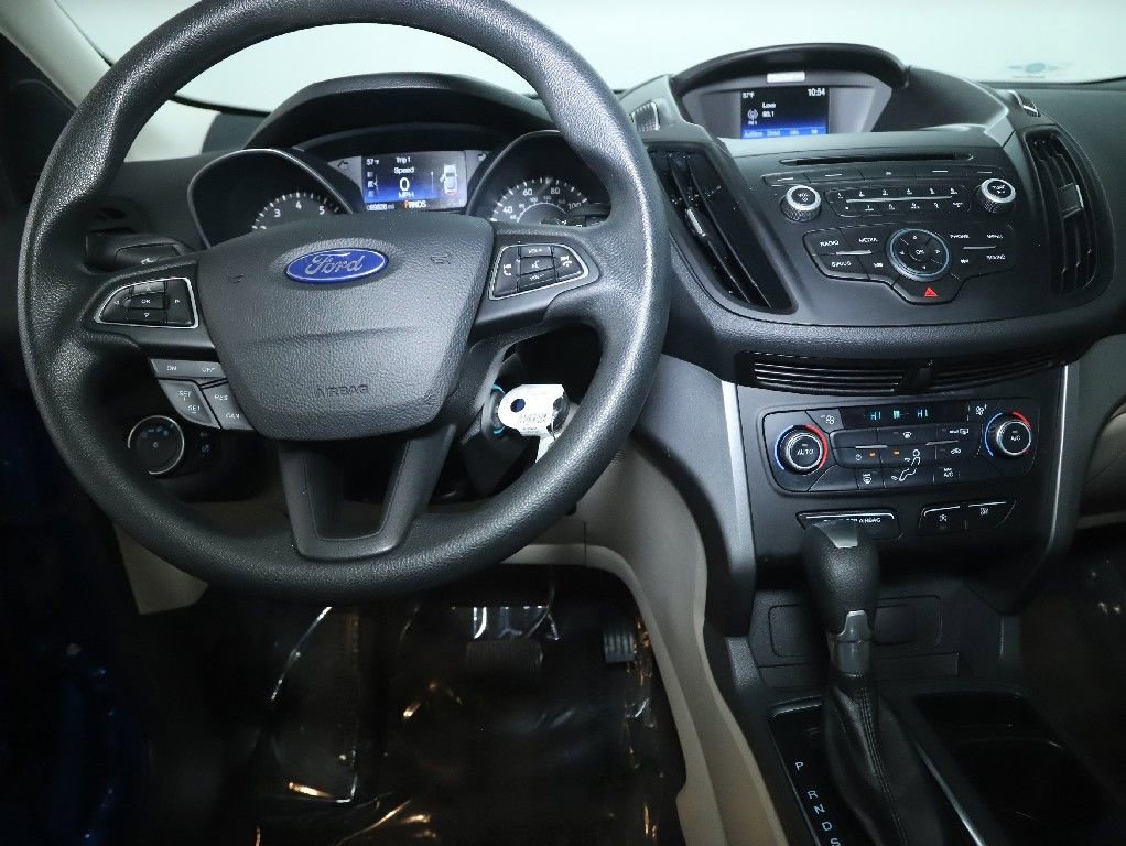 Used 2017 Ford Escape SE image 29