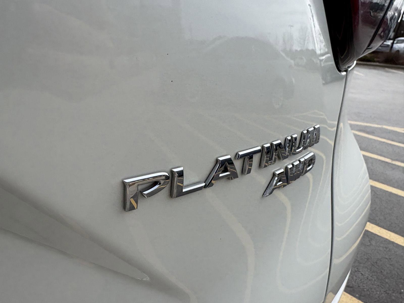 Used 2023 Nissan Murano Platinum image 7