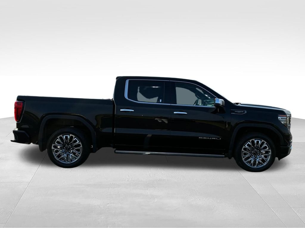 Used 2025 GMC Sierra 1500 Denali Ultimate AWD/4WD image 5