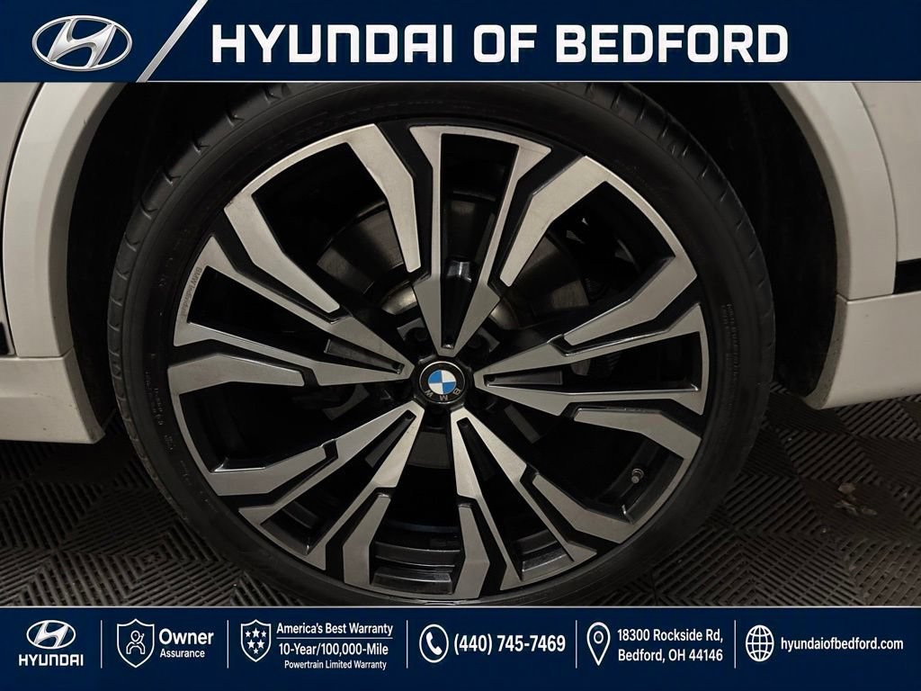 Used 2025 BMW X7 M60i AWD/4WD image 35