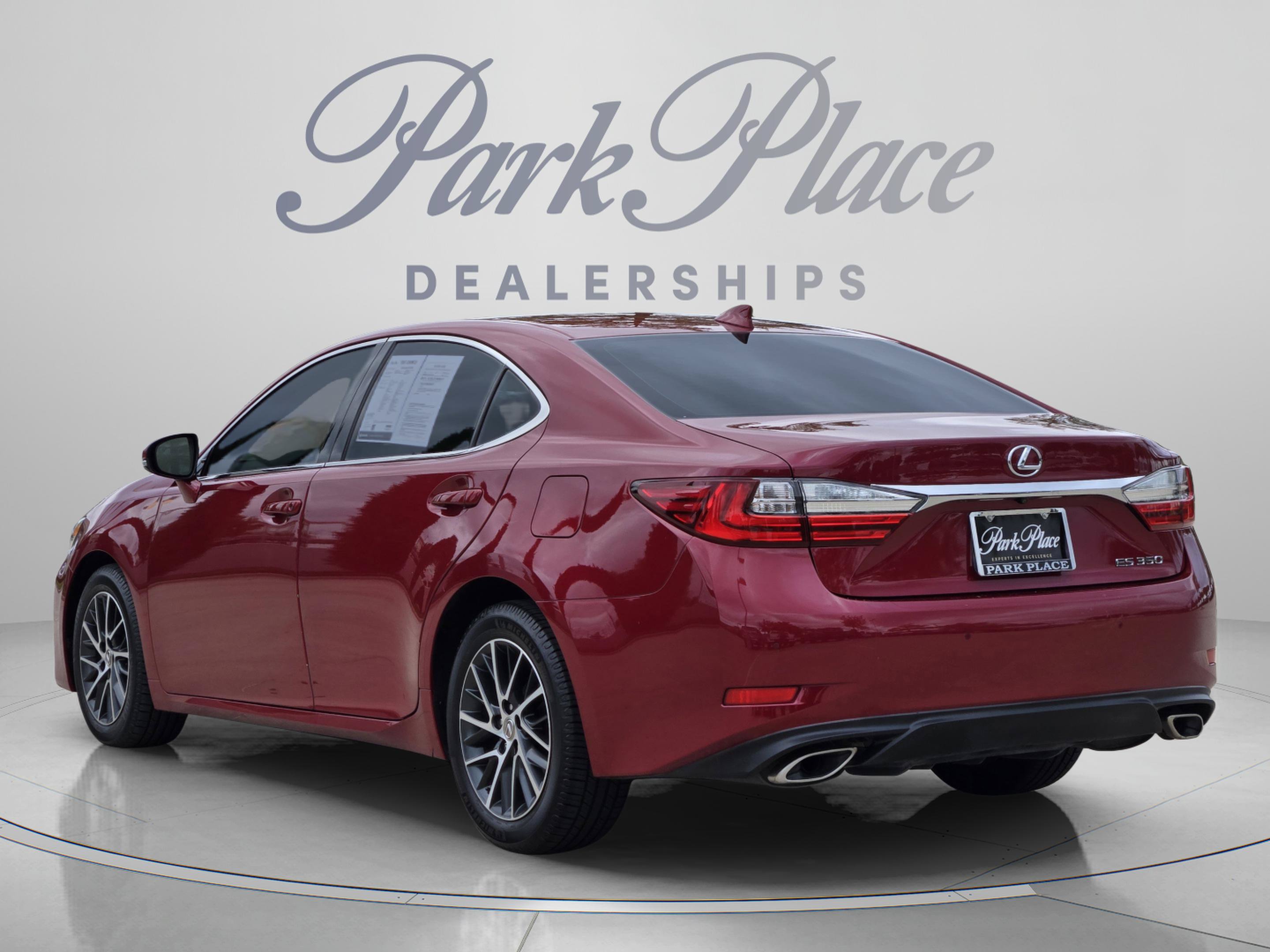 Used 2018 Lexus ES 350 w/ Luxury Package w/Wood Trim FWD image 3