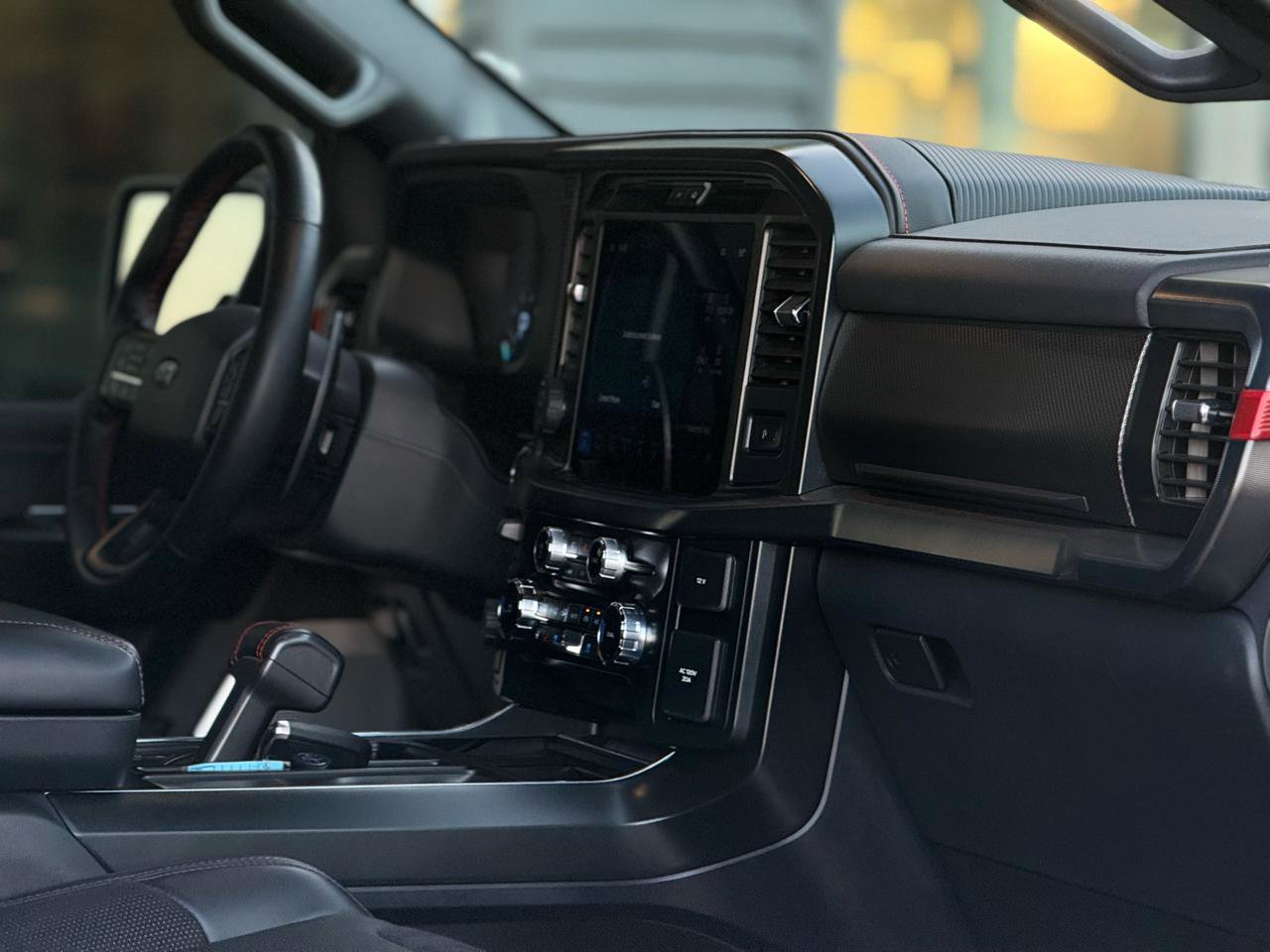 Used 2025 Ford F150 Raptor image 15