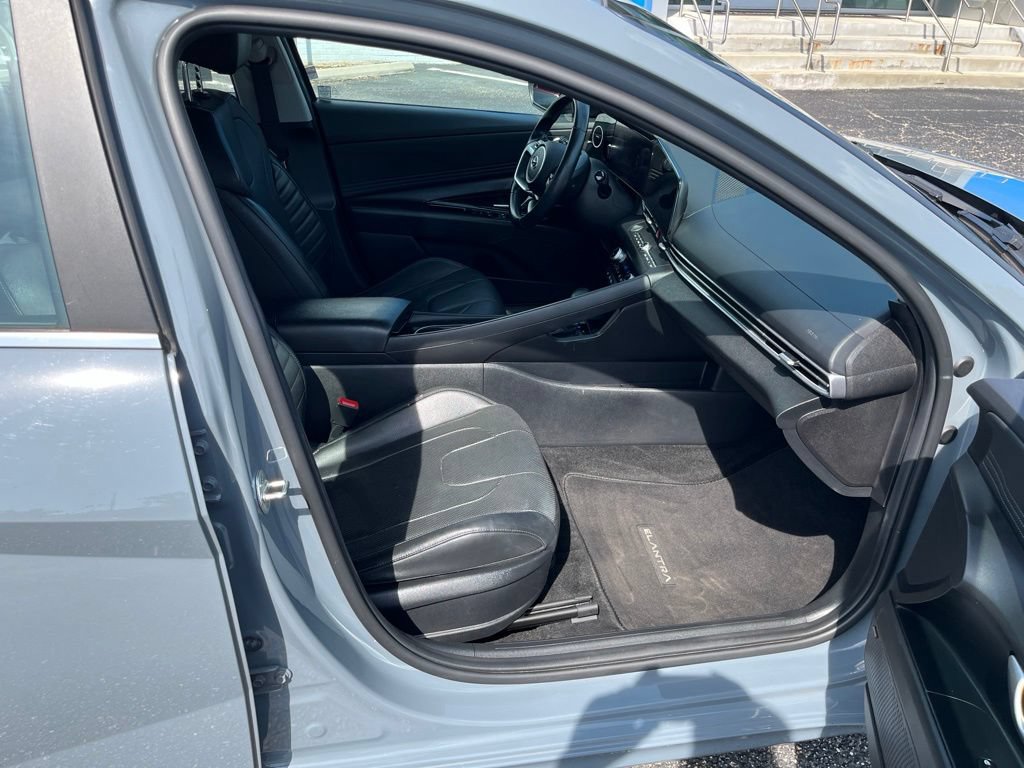 Used 2023 Hyundai Elantra Limited w/ Cargo Package FWD image 52